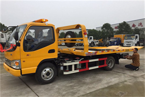 名山哪里有拖车服务