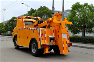 名山高速路拖车费